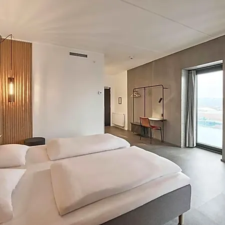 Four Points Flex By Sheraton Hotel 3*